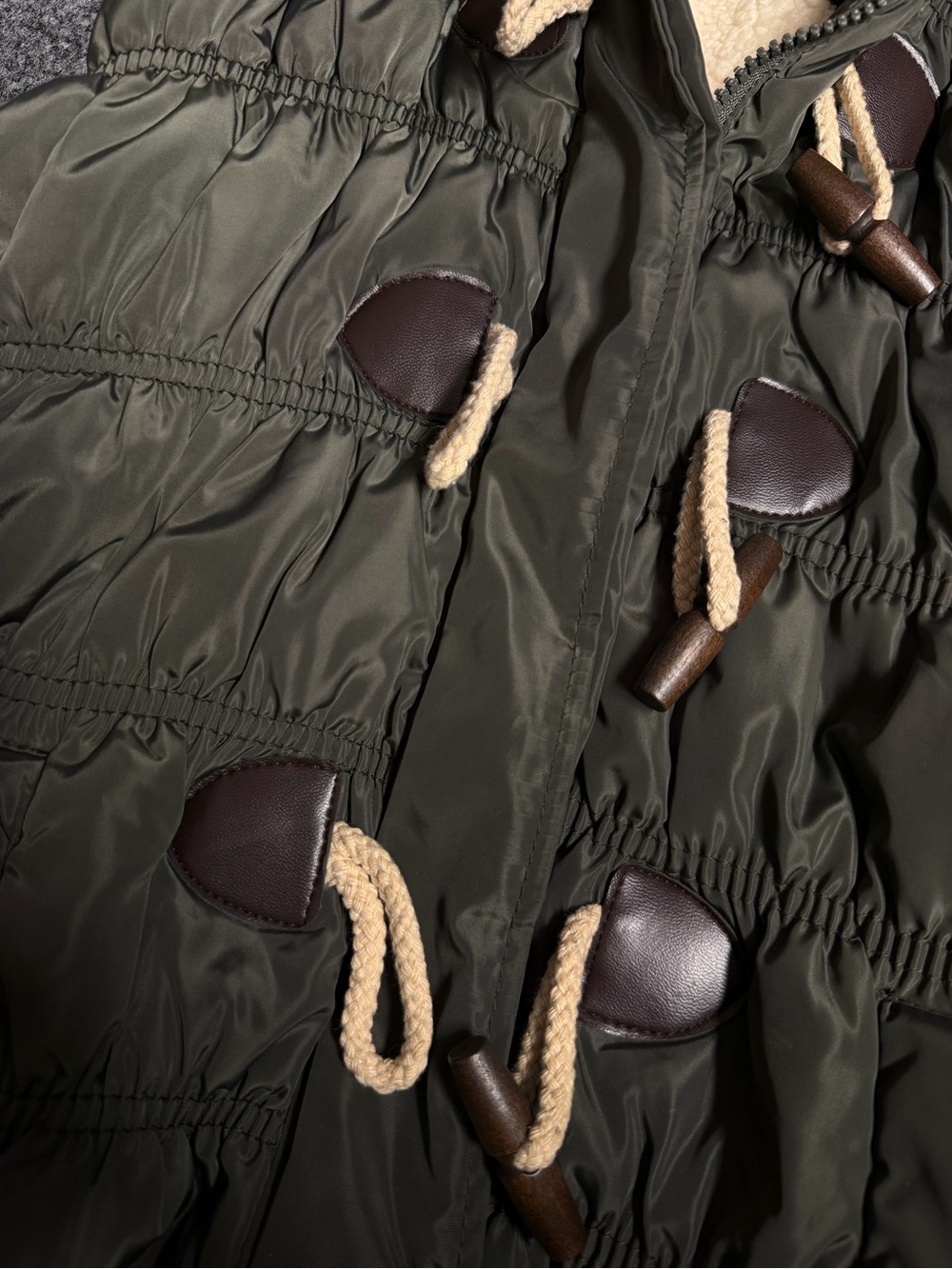 Ci Sono Olive Green Hooded Puffer Vest with Sherpa Lining - Picture 3 of 5